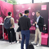 Gespräche am medi Messestand