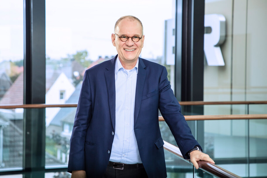 Dr. Christoph Beumer