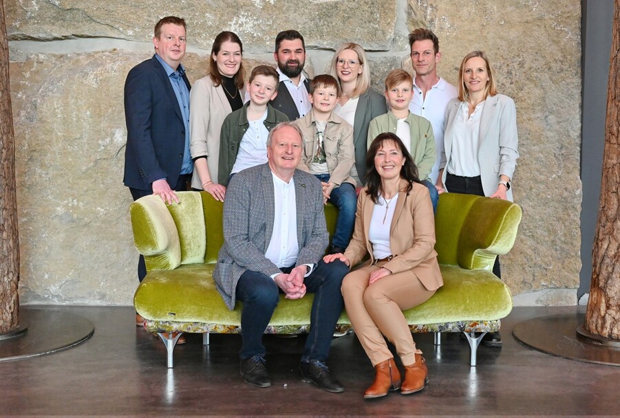 FARMBAU Inhaberfamilie