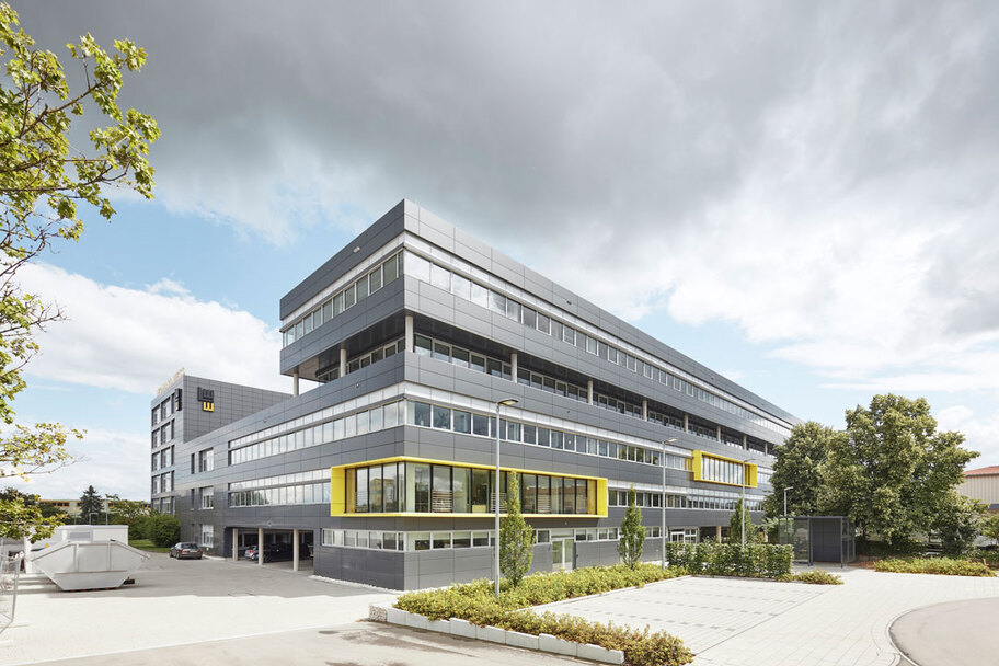 Firmenzentrale von LEONHARD WEISS in Satteldorf